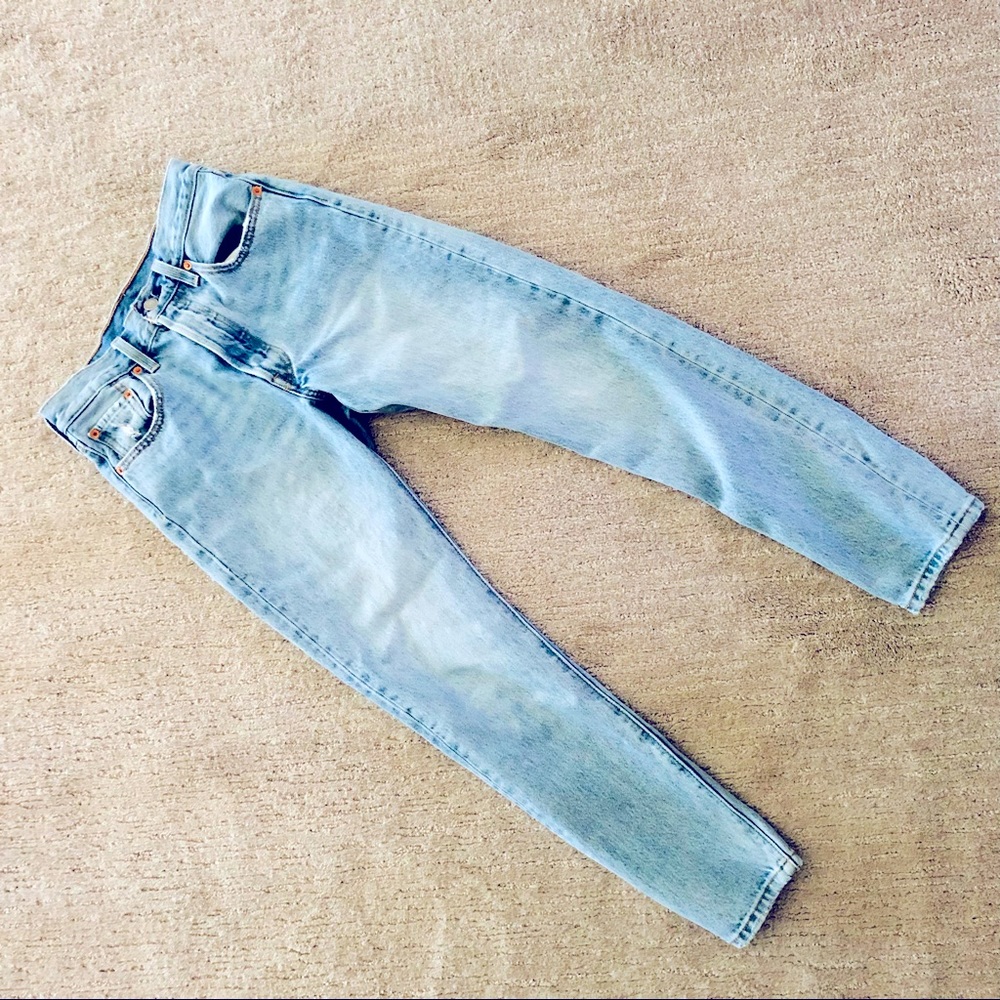 100% Cotton Levi’s 501 Button Fly Skinny Jeans - Light Wash Blank R Tab